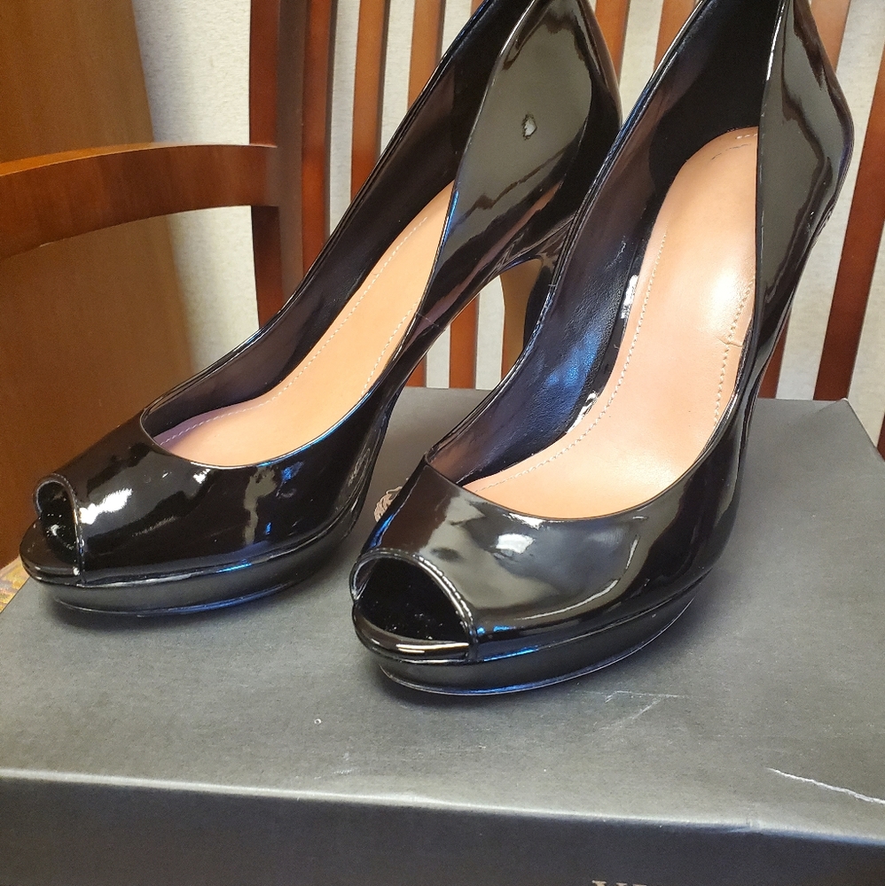 Vince Camuto Patent Leather Platform Heels 8.5M